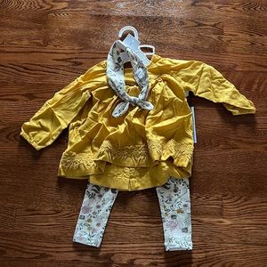 Matching Artisan Ny set with bow